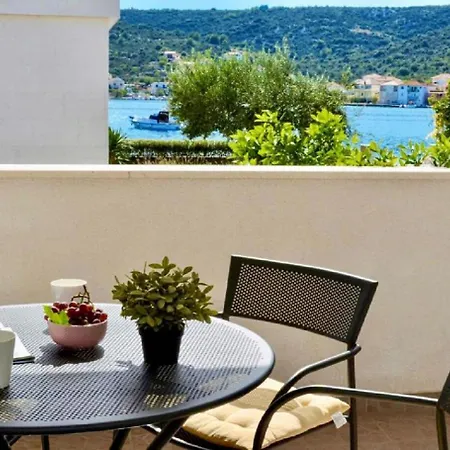 House Pazanin Vinišće